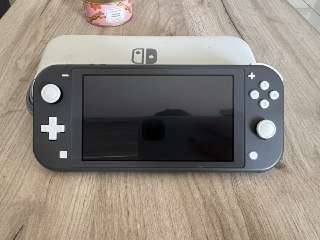 Nintendo Lite в Ларнаке