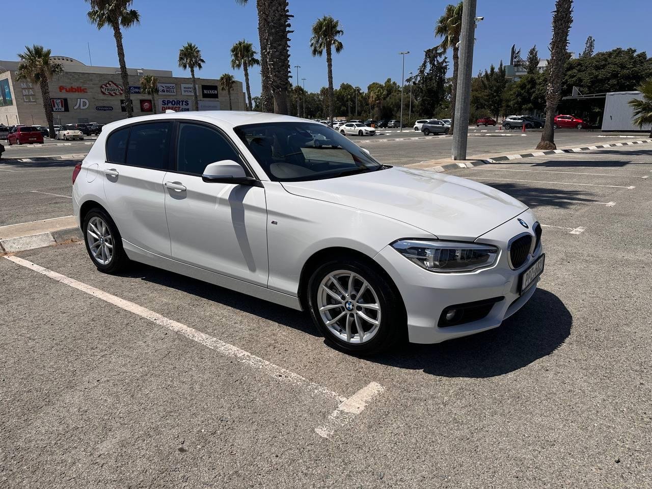 Продажа BMW 118i 2019