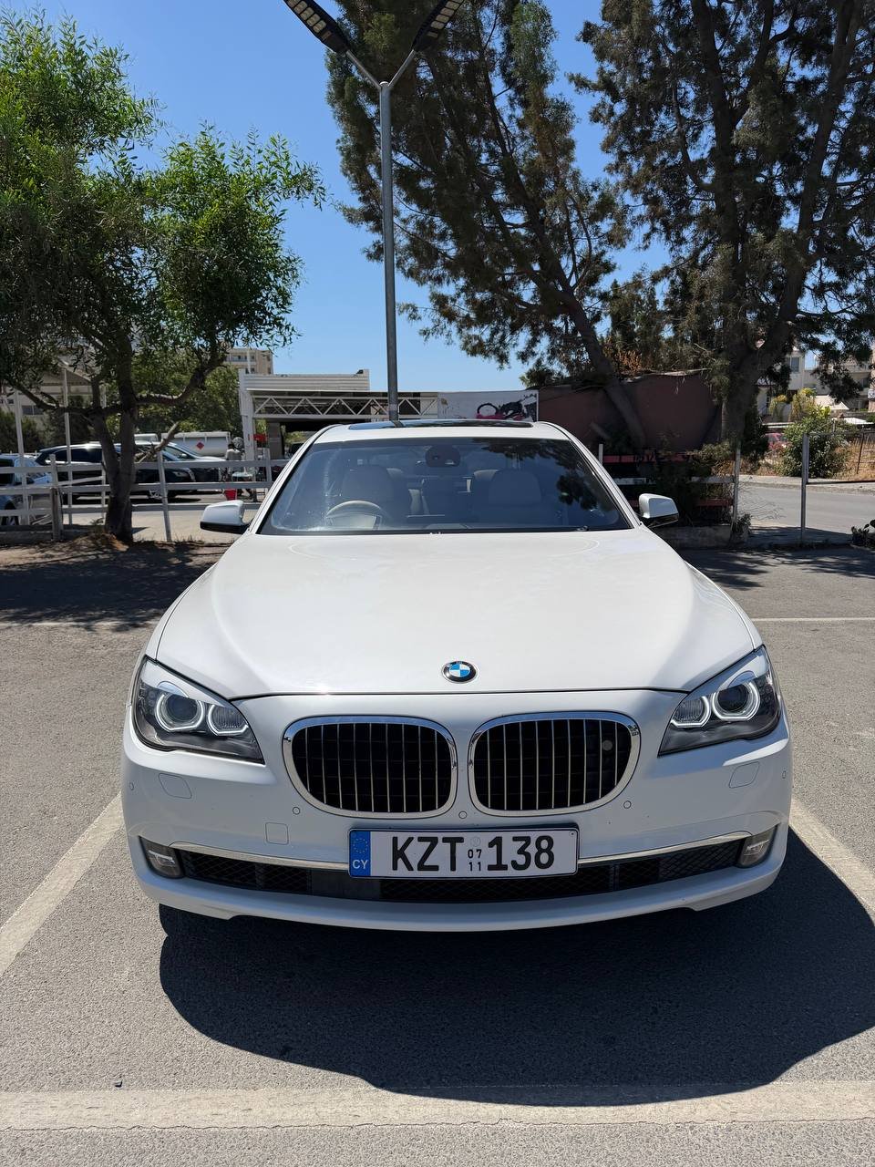 BMW 740i Twin Turbo 2011