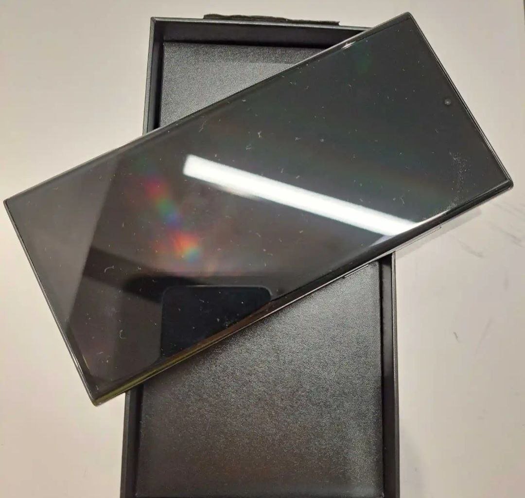 Samsung Galaxy S23 Ultra на запчасти
