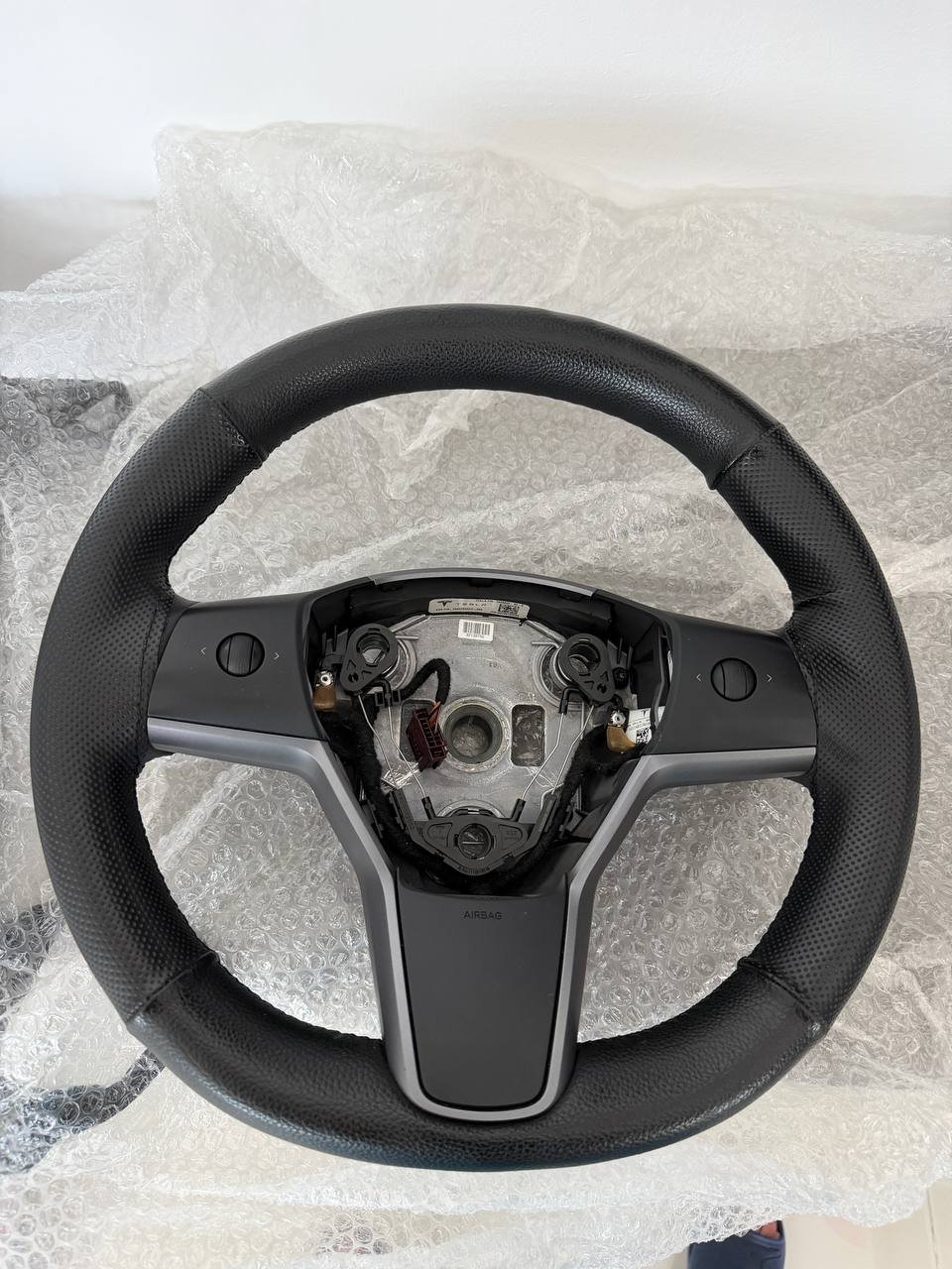 Руль Tesla Model 3/Y